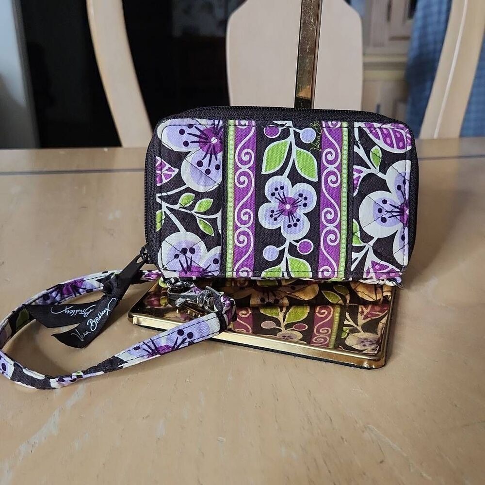Vera Bradley zip around floral wallet